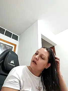 Snapshot of Mia_Hampton chatting on 02/17/26, 09:10 Mia Hampton online show from 02/17/26, 09:10