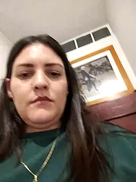 Snapshot of Mia_Hampton chatting on 05/06/26, 11:32 Mia Hampton online show from 05/06/26, 11:32
