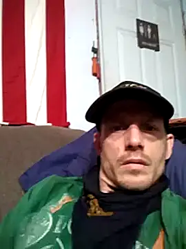 Snapshot of KBONE36 chatting on 12/19/24, 02:34 KBONE36 online show from 12/19/24, 02:34