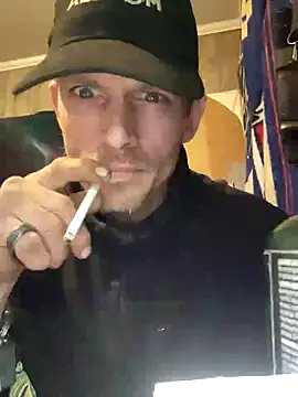 Snapshot of KBONE36 chatting on 12/28/24, 08:58 KBONE36 online show from 12/28/24, 08:58