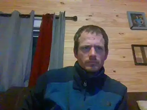 Snapshot of KBONE36 chatting on 03/07/25, 11:27 KBONE36 online show from 03/07/25, 11:27