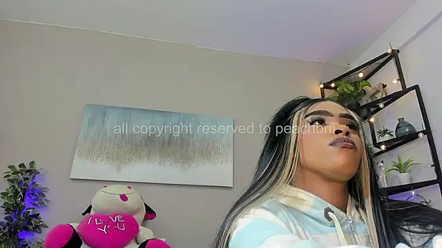 Briana Wells  online show from 06/08/26, 12:49