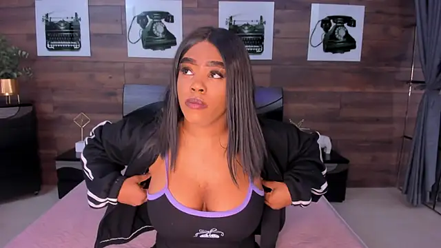 Briana Wells  online show from 07/02/26, 12:22