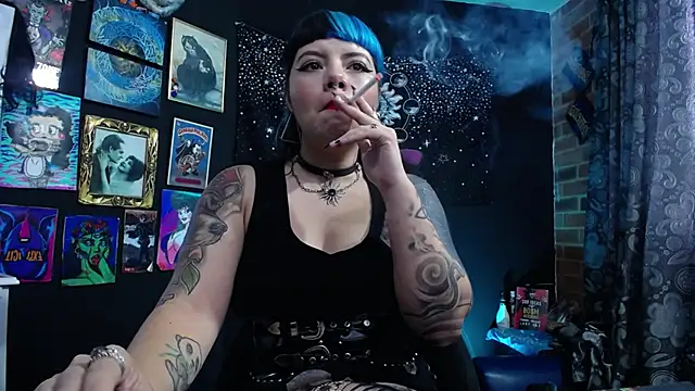 Snapshot of Yourmadame_P chatting on 02/07/25, 05:07 Yourmadame P online show from 02/07/25, 05:07