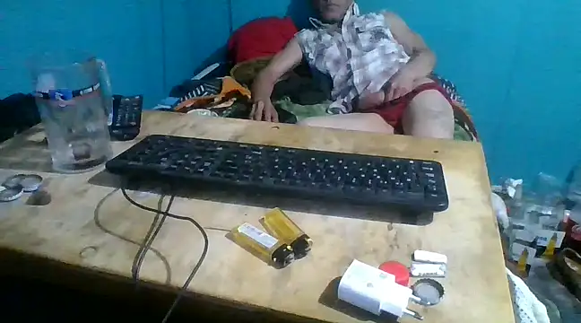 malekon76 online show from 12/22/24, 09:11