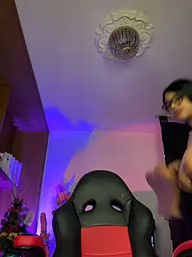 monroe 777 online show from 01/01/25, 09:17