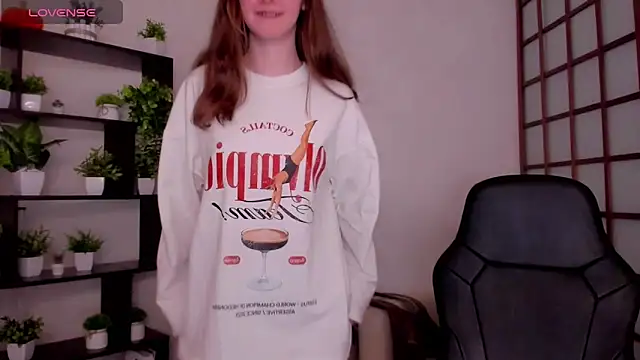 KateCuddle online show from 03/18/26, 02:47