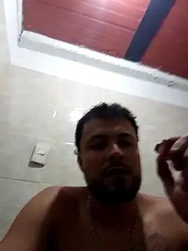 Snapshot of 11scorpion27 chatting on 11/14/25, 04:44 11scorpion27 online show from 11/14/25, 04:44