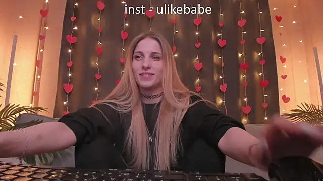 Anna Fink online show from 02/28/25, 12:10