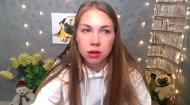 Snapshot of Sport_Tall_Doll chatting on 03/13/25, 07:09 Sport Tall Doll online show from 03/13/25, 07:09