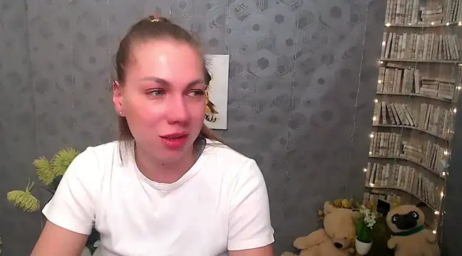 Snapshot of Sport_Tall_Doll chatting on 03/21/25, 09:01 Sport Tall Doll online show from 03/21/25, 09:01