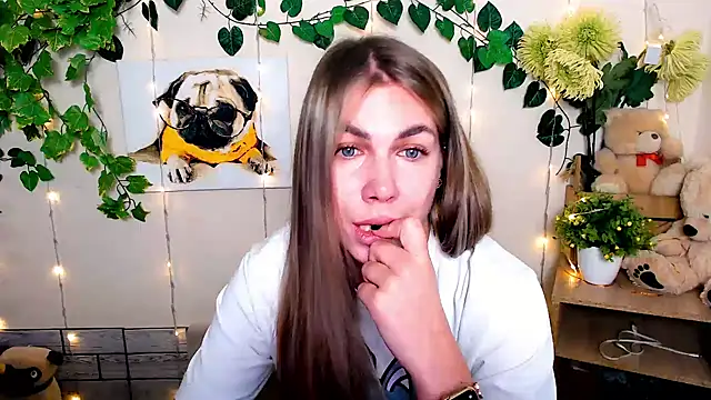 Snapshot of Sport_Tall_Doll chatting on 11/15/25, 12:56 Sport Tall Doll online show from 11/15/25, 12:56