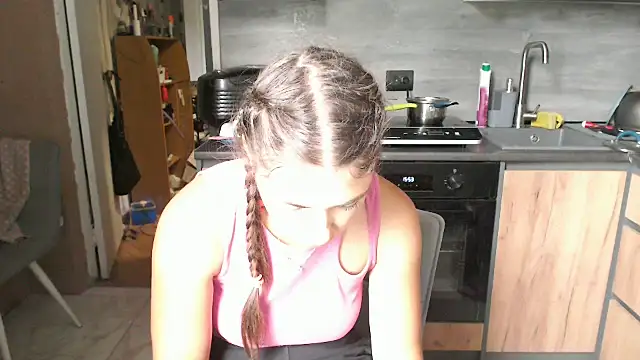 Snapshot of delightful_sofi chatting on 07/04/26, 11:05 delightful sofi online show from 07/04/26, 11:05