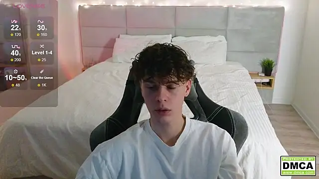 cute thomas online show from 12/12/24, 05:15