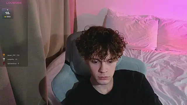 cute thomas online show from 03/24/26, 09:53