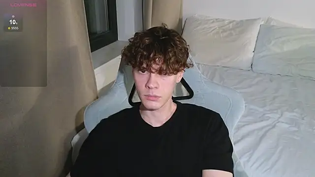 Snapshot of cute_thomas chatting on 05/30/26, 07:22 cute thomas online show from 05/30/26, 07:22