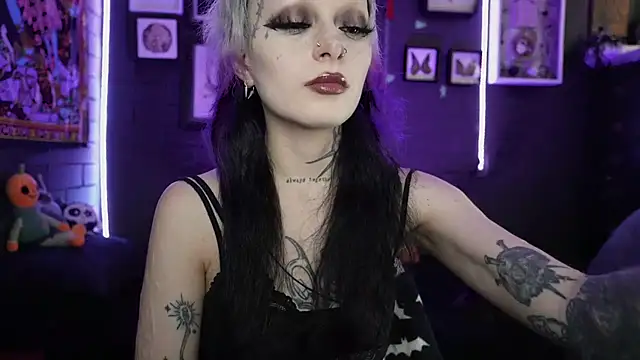 insania 9999  online show from 01/05/26, 06:55