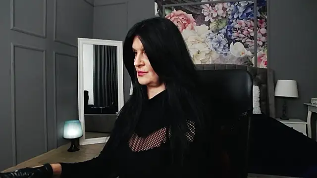 Snapshot of DomMelissaW chatting on 12/02/24, 12:52 DomMelissaW online show from 12/02/24, 12:52