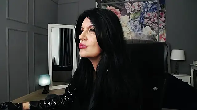 Snapshot of DomMelissaW chatting on 12/05/24, 03:04 DomMelissaW online show from 12/05/24, 03:04