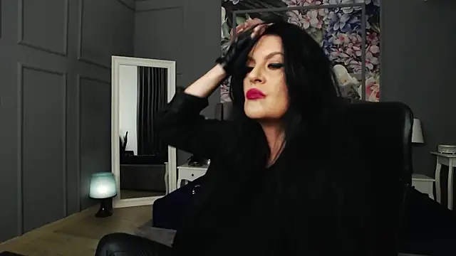 Snapshot of DomMelissaW chatting on 01/09/25, 08:55 DomMelissaW online show from 01/09/25, 08:55