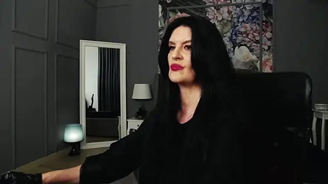 Snapshot of DomMelissaW chatting on 01/09/25, 11:56 DomMelissaW online show from 01/09/25, 11:56