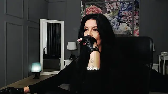 Snapshot of DomMelissaW chatting on 01/28/25, 12:47 DomMelissaW online show from 01/28/25, 12:47