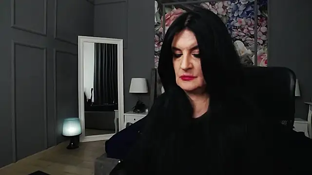 Snapshot of DomMelissaW chatting on 02/08/25, 12:38 DomMelissaW online show from 02/08/25, 12:38