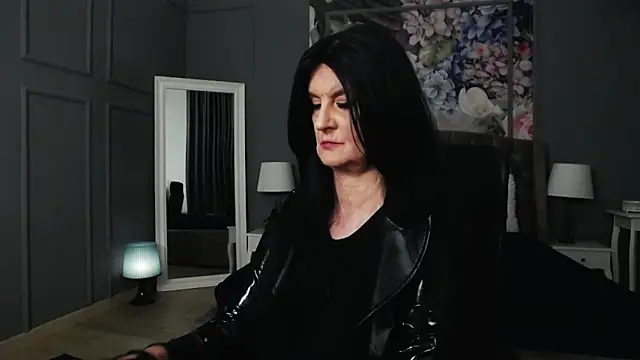 Snapshot of DomMelissaW chatting on 03/22/25, 03:41 DomMelissaW online show from 03/22/25, 03:41