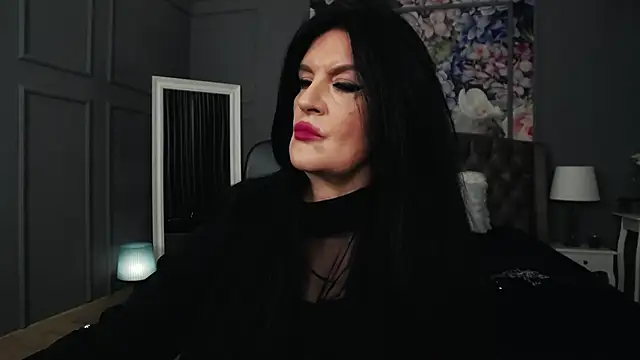 Snapshot of DomMelissaW chatting on 10/08/25, 04:37 DomMelissaW online show from 10/08/25, 04:37