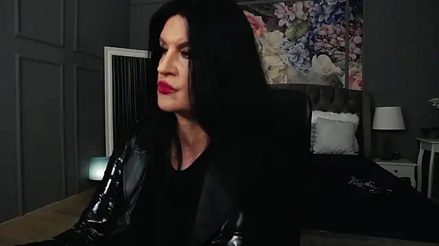 Snapshot of DomMelissaW chatting on 10/28/25, 09:17 DomMelissaW online show from 10/28/25, 09:17