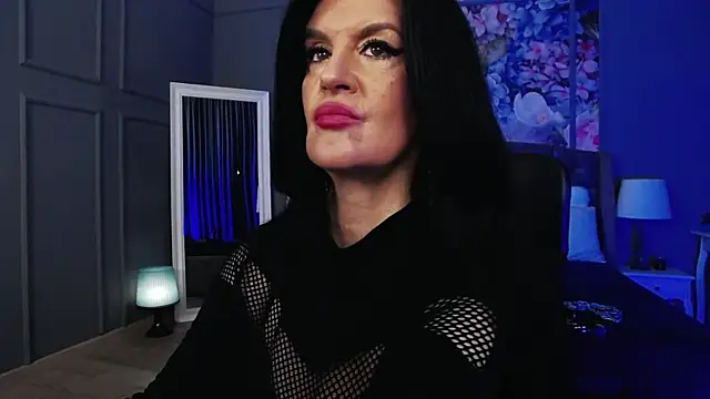 Snapshot of DomMelissaW chatting on 12/16/25, 10:48 DomMelissaW online show from 12/16/25, 10:48