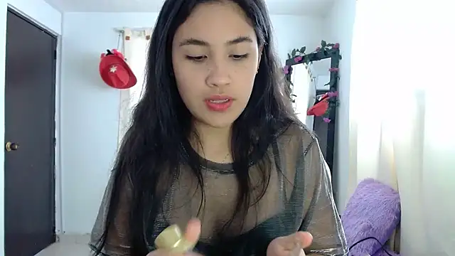 InocentHeaven1 online show from 02/05/25, 01:00