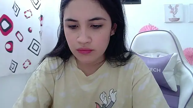 InocentHeaven1 online show from 12/22/25, 01:52