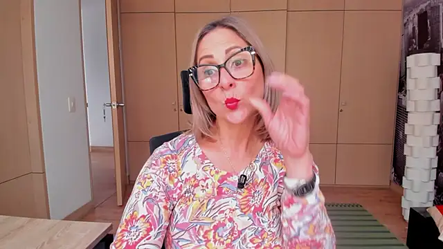 Snapshot of jane_turner chatting on 02/18/26, 01:51 jane turner online show from 02/18/26, 01:51