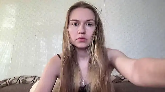 Snapshot of dream_alexa chatting on 01/05/25, 11:37 dream alexa online show from 01/05/25, 11:37