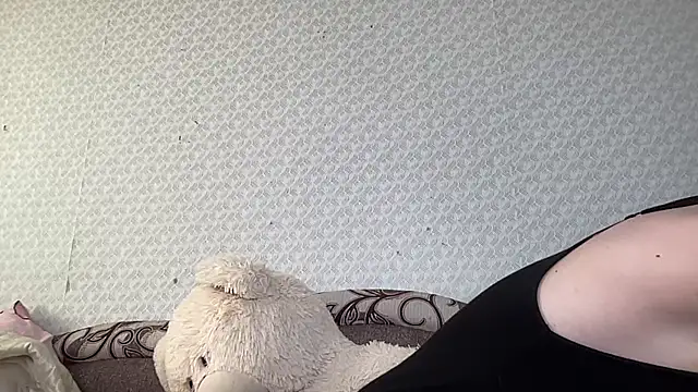 Snapshot of dream_alexa chatting on 02/07/25, 12:28 dream alexa online show from 02/07/25, 12:28