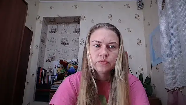 Snapshot of dream_alexa chatting on 09/22/25, 03:08 dream alexa online show from 09/22/25, 03:08