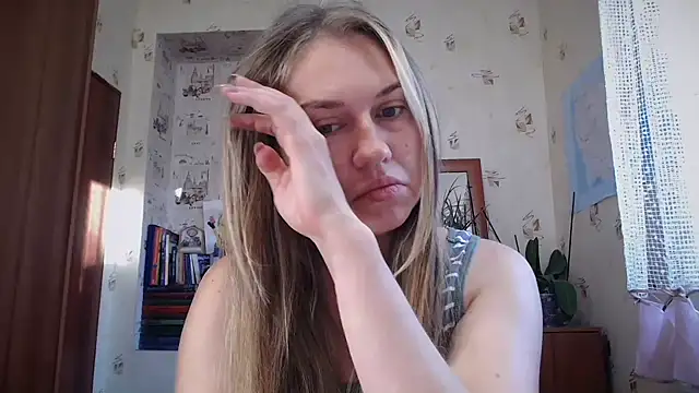 Snapshot of dream_alexa chatting on 09/24/25, 04:38 dream alexa online show from 09/24/25, 04:38