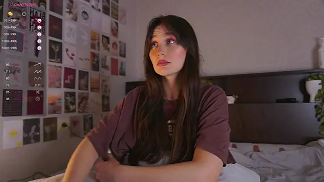 Snapshot of itssophiie chatting on 09/22/25, 05:26 itssophiie online show from 09/22/25, 05:26