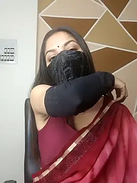 Snapshot of _desigori chatting on 12/21/24, 03:58  desigori online show from 12/21/24, 03:58