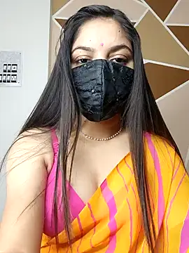 Snapshot of _desigori chatting on 01/07/25, 04:08  desigori online show from 01/07/25, 04:08