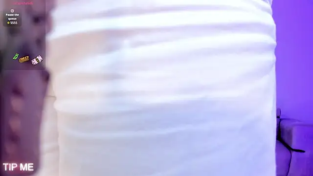 SophieBarnett online show from 04/22/26, 12:46