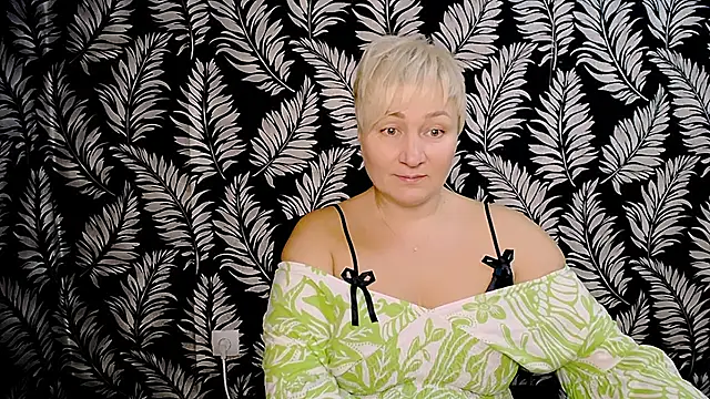 Olivia playful online show from 12/14/24, 08:45