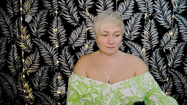 Olivia playful online show from 01/07/25, 12:41