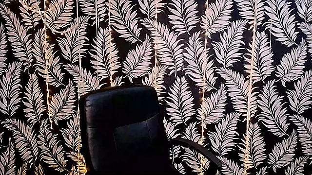 Olivia playful online show from 10/20/25, 11:32