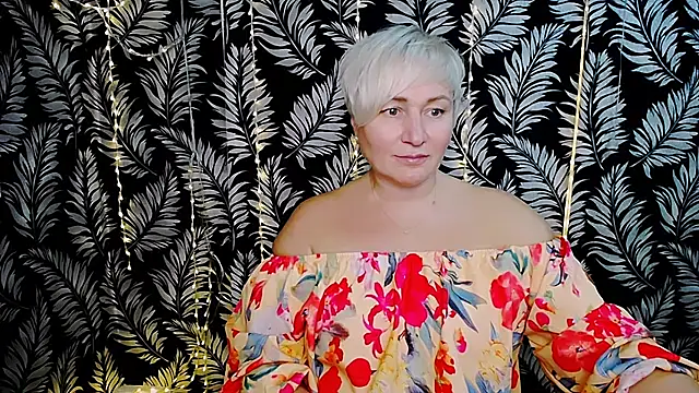 Olivia playful online show from 11/17/25, 02:01