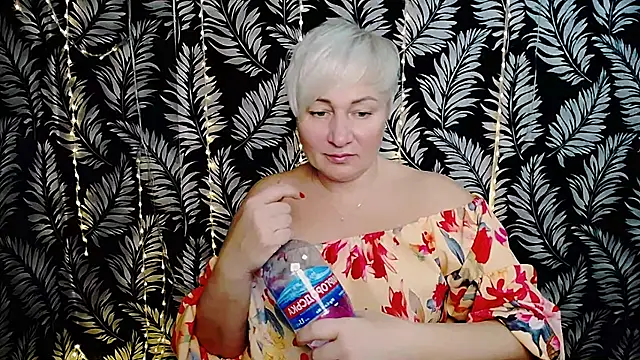 Olivia playful online show from 12/22/25, 12:24