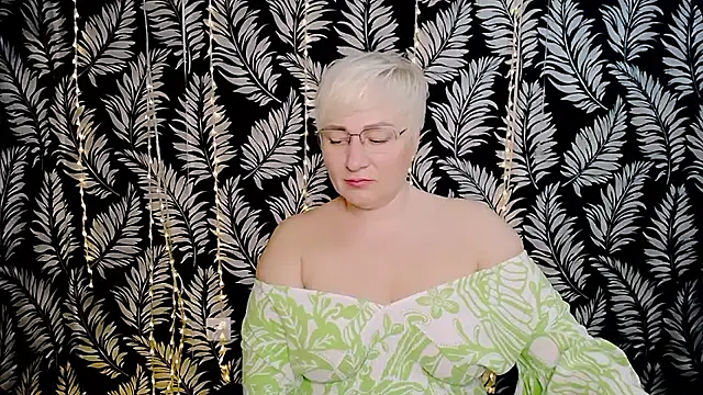 Olivia playful online show from 04/10/26, 10:31