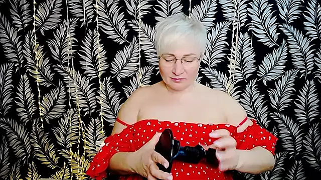 Snapshot of Olivia_playful chatting on 06/07/26, 10:08 Olivia playful online show from 06/07/26, 10:08