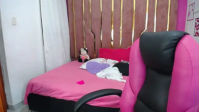 Snapshot of Chanel-24 chatting on 01/16/25, 03:45 Chanel-24 online show from 01/16/25, 03:45